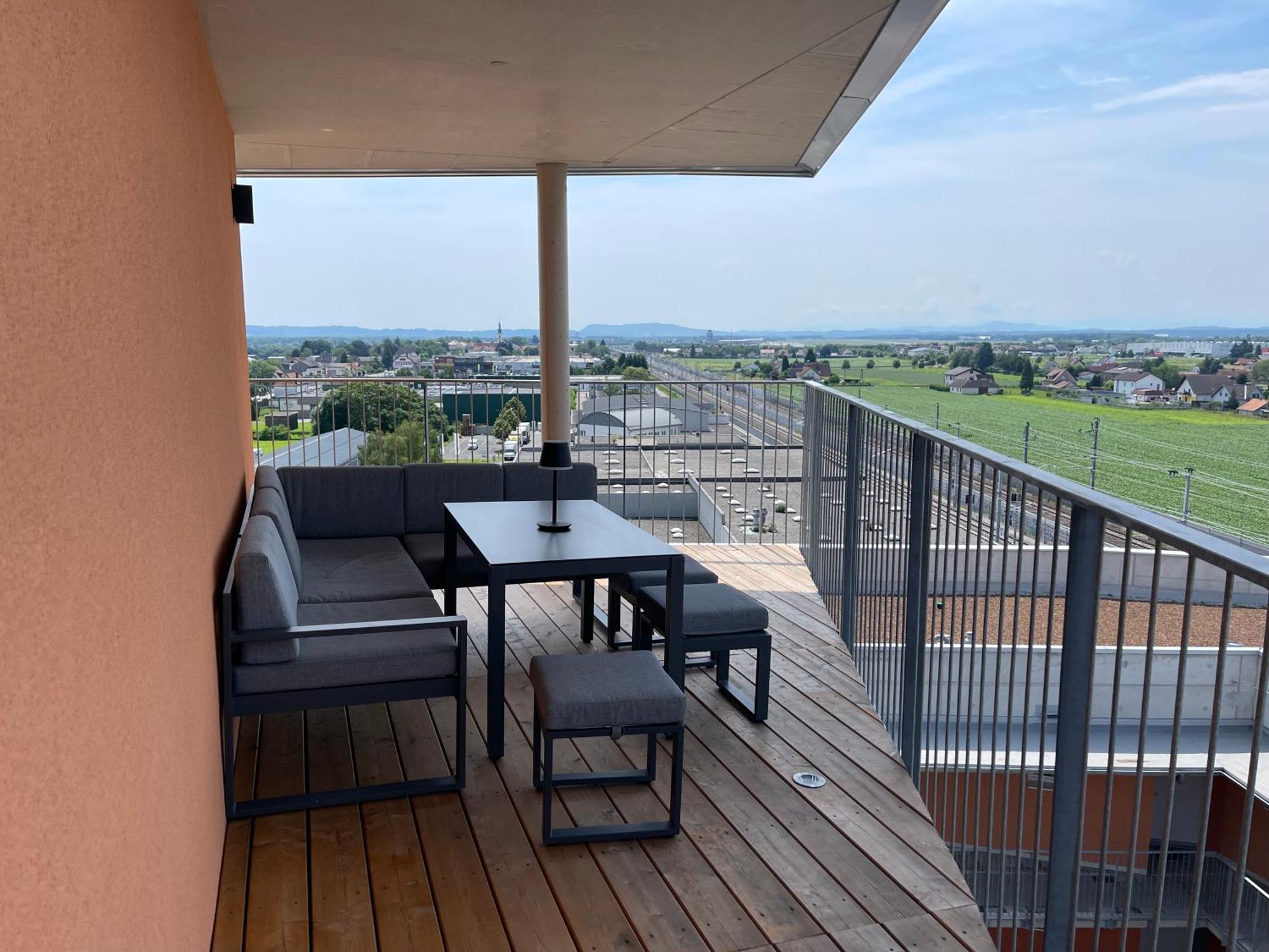 Апартаменты 100 Qm Penthouse, Self-Check-In, 2 Parkplaetze Грац Экстерьер фото