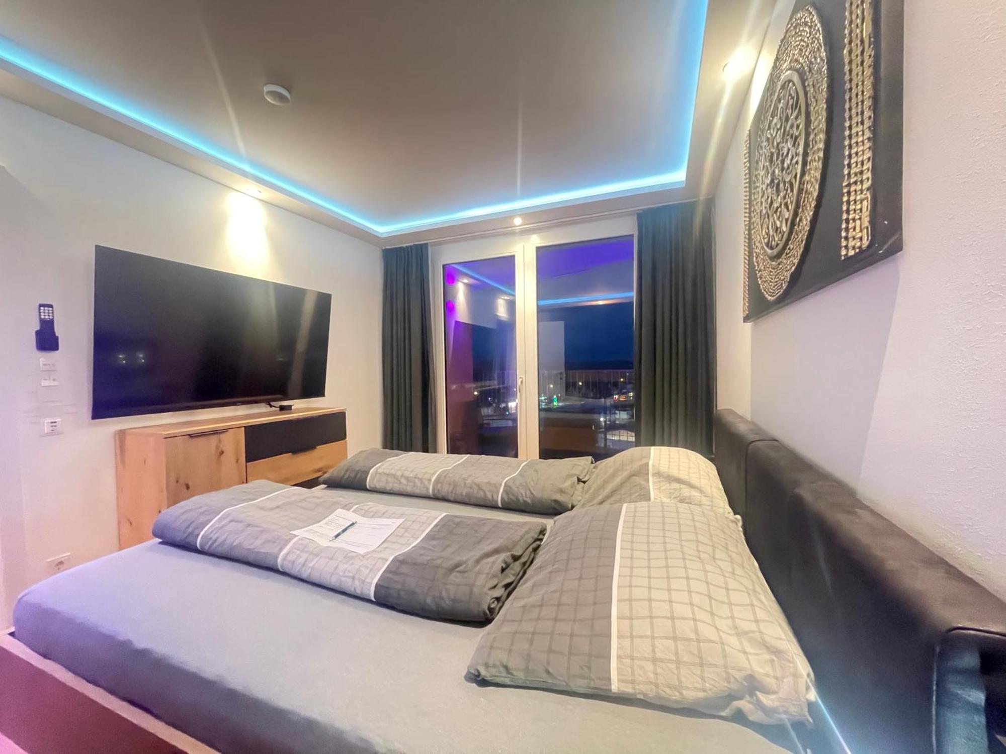Апартаменты 100 Qm Penthouse, Self-Check-In, 2 Parkplaetze Грац Экстерьер фото